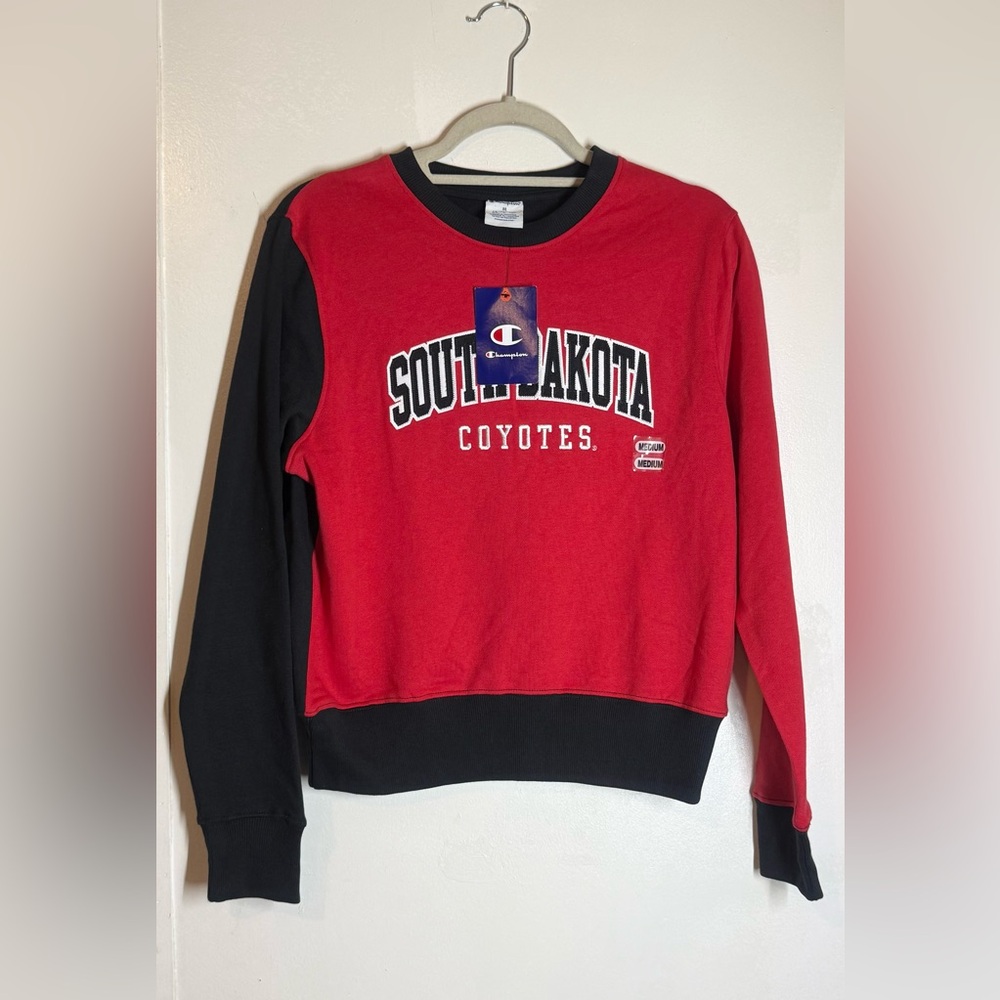Champion South Dakota Coyotes Reverse Weave Sweatshirt